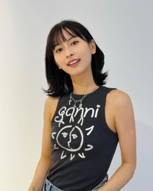 Ron Monroe Instagram - 『POTETE』ジュエリー @potete_potete 

2024 年 5 月 25 日(土)～26 日（日）
POP-UPを開催いたします

会場⌓‿⌓
so1（エスオーワン）
住所：東京都渋谷区神宮前6-14-15

ちなみに　ショートヘにすると、毎日自撮りがやめません。本当に気に入っています。
サングラス 🕶️ @zoff_eyewear