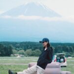 Ron Monroe Instagram - 富士山下 #キャンプ