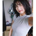 Ron Monroe Instagram - 引っ越し後の整理は本当に時間がかかりますね。 もう引っ越してから10日が経ちましたが、まだ片付けが終わっていません！ 毎日、断捨離に取り組んでいます。 これからは買い物をするときにはよく三思而后行！