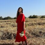 Rona-Lee Shim'on Instagram - פשוט במושב 🌾 cos