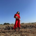 Rona-Lee Shim'on Instagram - פשוט במושב 🌾 cos