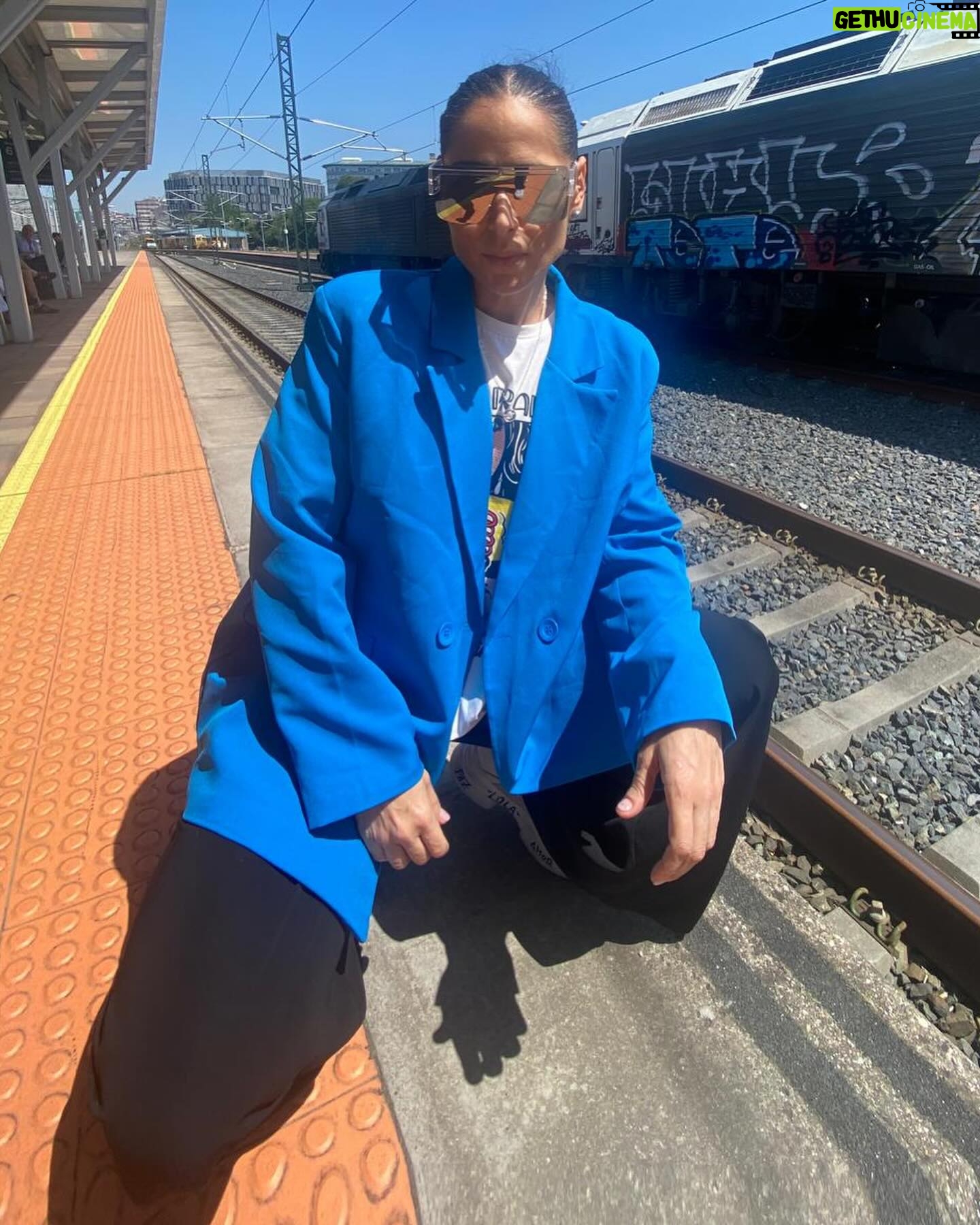 Rosa López - 3.6K Likes - 💙