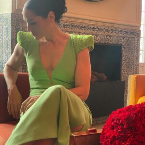 Rosa López Instagram - Rodéate de amor, de flores y de todo aquello que te inspira a ser tu mejor versión.

Esa es la belleza 🌹
Esa es la esencia
Ese es el poder
#pwr.