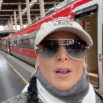 Rosa López Instagram – Gala “ALZA A VOZ CONTRA O SUICIDIO” 
🗓️13 de Abril 2024 
📍Pazo de Ferias y Congresos de Lugo

Es muy importante estar, apoyar y ser servir de altavoz en la lucha contra el suicidio. @stopsuicidiogalicia Gracias por la labor de información y de ayuda que prestáis a todos los gallegos ❤️

@xuntagalicia 

#stopsuicidio #apoyo #lucha
#galabenefica #concellolugo