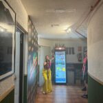 Rosa López Instagram - Anoche eeessste ser de luz @xavibochino me invitó a cerrar su concierto y final de gira, con una versión del Europe’s living a celebration ⚡️⚡️⚡️⚡️⚡️⚡️⚡️⚡️ de la manita de Andres, sus músicos y artistazos que le acompañan. Así como Gato, que ha sido un descubrimiento total, y Mariana, colombiana y asturiana de adopción WEEEE!!!🙌🏻🙌🏻🙌🏻🙌🏻 Entre tanta juventud os juro que estaba tan nerviosa… que pensaba que esta nueva generación no sabría que Europe’s existe!! 😅🙌🏻 Gracias por esta experiencia ❤️‍🔥 Que subidón que después de 23 añitos pueda volver a disfrutar tanto entre gente tan bonita #Lavida