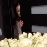 Rosa Linn Instagram - Go stream Universe first of all and then - Happy international women’s day!!! Flowers for the beautiful ladies in my team and CHRIS🤍🍷