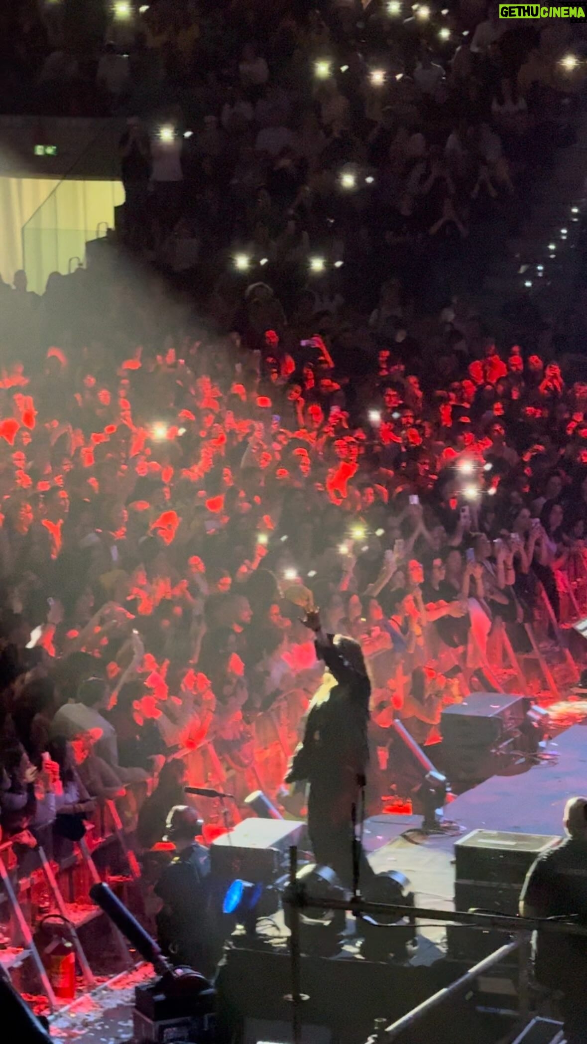Rosa Linn - 4.9K Likes - !!!!TORINO!!!! You brought tears to my eyes today.
Two years ago I was singing Snap on this stage, having no idea what was about to come!
Thank you for all the love. You’re in my heart always and forever🤍🇮🇹
@alfaadf Grazie Grazie Grazie for this moment!