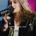 Rosa Linn Instagram - This song hits different live🤩 Song: “Snap” by @rosalinnmusic Filmed at @apexartsstudios and directed by @timjck 🎥 Discover new artists, playlists, and more - follow @ontout 🎶