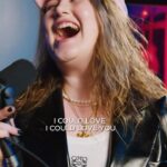 Rosa Linn Instagram - Hyped to say it… NEW SONG DROP! We’re in love with “Universe” by @rosalinnmusic! Tap in for updates, the full video drop coming soon, and more @ontout | Filmed at the beautiful @apexartsstudios | #rosalinn #newmusic #newsong #playlist #feature