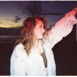 Rosa Linn Instagram - We wrote “Universe” on feb 24th last year. I was freshly in love with someone who was very much unavailable. And all I thought about on my way to the studio was: “If I met this person under a totally different circumstances … we would be together for life?” don’t know if alternate realities are real, but I create them in my mind all the time. 📸 @carlyjeansharp