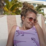 Rosalie Vaillancourt Instagram - Trop fière de pas avoir crotté dans la piscine #turista