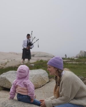 Rosalie Vaillancourt Instagram - J’ai aimé tout aimé de notre voyage en bas-du-fleuve et Nouvelle-Écosse. Il y avait moins de smog et les gens sont adorables!