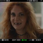 Rosalie Vaillancourt Instagram - Complètement Lycée: Tous les épisodes de la nouvelle saison sont disponibles aujourd’hui sur @cravecanadafr Pour les petits nouveaux dans la classe, c’est la série la plus hilarante au monde. C’est une parodie de films/séries d’ados, créée et écrite par des ados de 30 ans. Bravo à tous ceux et celles qui ont travaillé sur le projet. C’est très DÉJANTÉ.