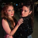 Rosalie Vaillancourt Instagram - Complètement Lycée: Tous les épisodes de la nouvelle saison sont disponibles aujourd’hui sur @cravecanadafr Pour les petits nouveaux dans la classe, c’est la série la plus hilarante au monde. C’est une parodie de films/séries d’ados, créée et écrite par des ados de 30 ans. Bravo à tous ceux et celles qui ont travaillé sur le projet. C’est très DÉJANTÉ.