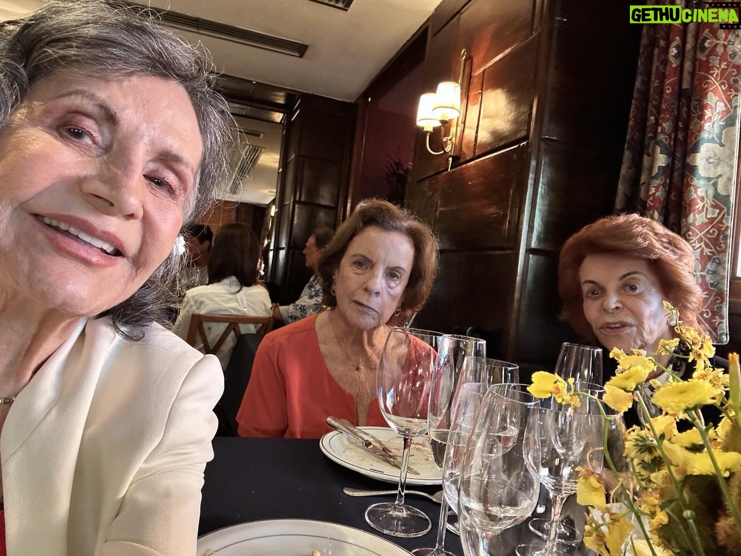 Rosamaria Murtinho Instagram - Com Anne e Maria Lúcia no Country para o aniversário de Sônia Pimenta