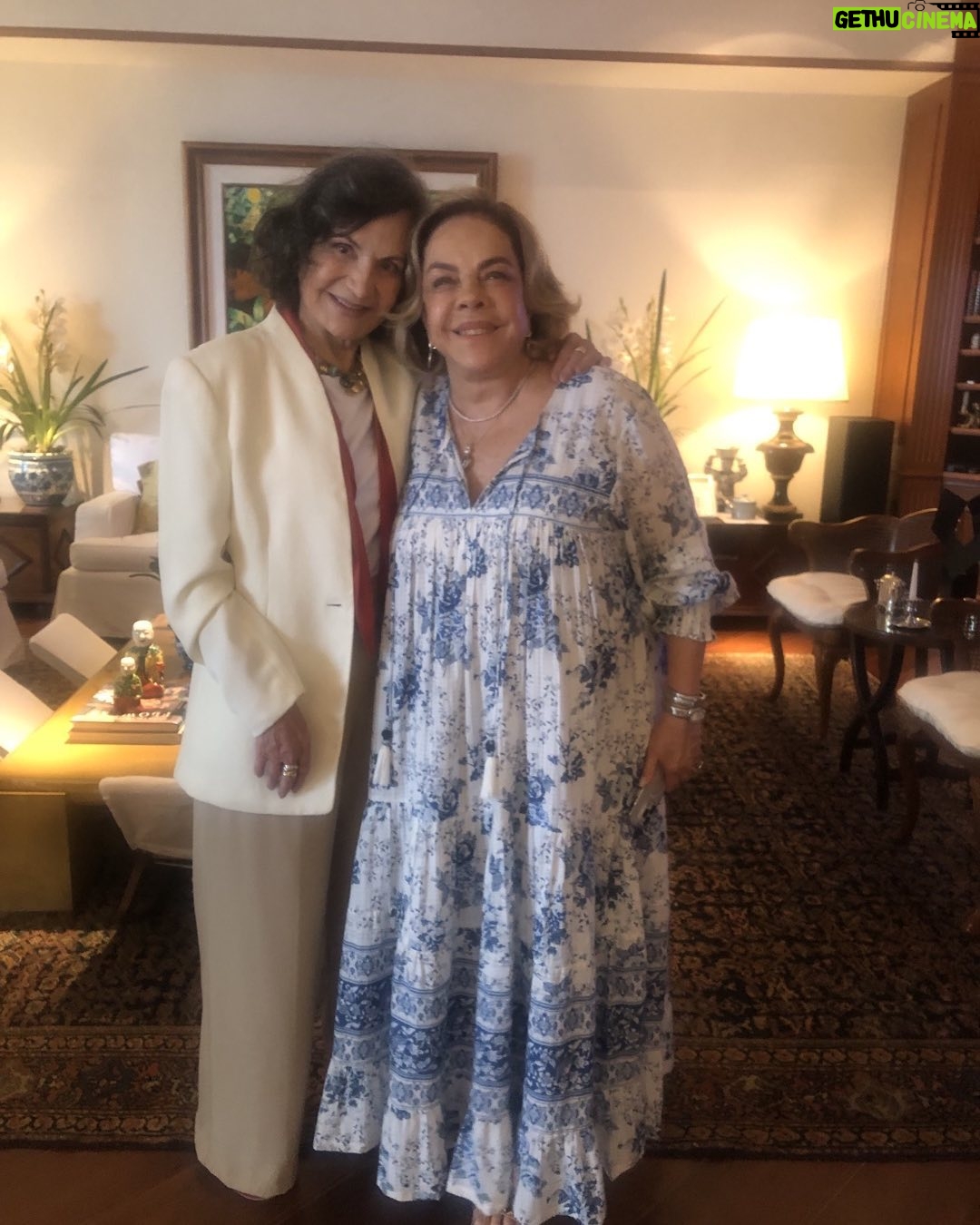 Rosamaria Murtinho Instagram - COM REGINA RIQUE NO DEU ANIVERSÁRIO ,no seu aniversário, almoço ,Viva!