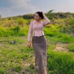 Rosangpuii Ralte Instagram - Top- @abbacy_official 💓 Puan- @zamzo_handloom 💓 #mizo #mizopuan #sunday #sundaytop #zamzo #handloom #abbacy