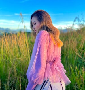 Rosangpuii Ralte Instagram - Top : @abbacy_official 💜
Christmas a kawr thar mawi tak duh tan booking a la tih chur2 theih e,Abbacy fashion designing studio ..
➡️lunglei chanmari children park opposite

#sunsetlovers #sundaytop #blessed #love