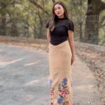 Rosangpuii Ralte Instagram - Top— @abbacy_official 🖤 Puan— @zamzo_handloom 💛