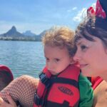Rosanne Mulholland Instagram - Um dia lindo, uma mãe, um pai, um filhote, um calor absurdo, uma paisagem absurda, despedida de Carnaval.e um amor absuuuurdooooooo. ❤️