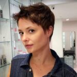 Rosanne Mulholland Instagram – Já que hoje é dia dos posts atrasados, esse é pra enaltecer esse corte que estou usando há uma semana! Obrigada @ezequielblanc por tornar reais essas ideias da minha cabeça que nem eu sei o que são direito! Você é incrível!

“Feliz de quem entende que é preciso mudar muito pra ser sempre o mesmo.” (Dom Hélder Câmara)