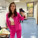 Rosanne Mulholland Instagram - Pra quem, como eu, também amou esse look de hoje, sigam as divas da beleza: Style: @carlagaran Beleza: @makegonzovivi Look: @reversaoficial 💖