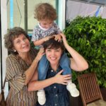 Rosanne Mulholland Instagram – Feliz vida das mães! 🌹
Desejo a todas muita saúde, amor, rede de apoio, sabedoria, força, coração aberto, paciência, tempo pra si e tempo livre pra curtir a cria. 
Te amo, minha mãe! Obrigada por tanto ❤️