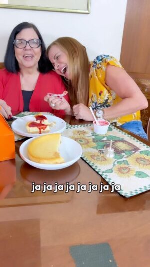 Rosario Prieto Instagram - Cuéntame Rosario con @rosarioprietop 
.
Colos hoy nuestro #domingodedominguez será muy especial, me fui a la casa de nuestra gran actriz @rosarioprietop mi madre de la televisión 📺 ..
Donde aparte de compartir la mesa con nuestro aliado @arturosdeverdad empezamos una sesión donde nos cuenta historias de su época en la televisión y sabremos de muchos artistas..
.
No se pierdan este segmento hoy Colos donde hablaremos un poco de cómo era Doña Amalia Pérez Díaz.
.
Déjame tu comentario los leo 
…
..
#desayuno #actriz #historias #lacoloquialdevenezuela #rosario 
…