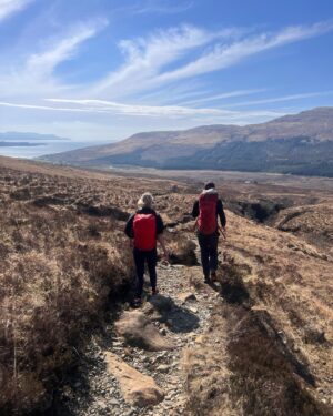 Rose Reynolds Instagram - Sent my first proper Munro with John and Sarah!!
Scrambling scree, technical mini climbs and traverses to lunch at the summit. Wild. 💚