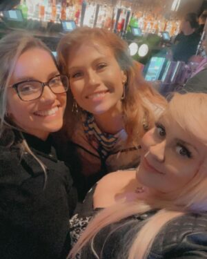 Rose Reynolds Instagram - A lovely lived-long weekend with @_buffymay_ & @catherinee_hh 🌸🌞🥂