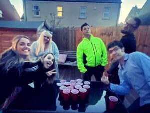Rose Reynolds Instagram - Jubilee Dump. 🫅 💫🌝
#frieeends