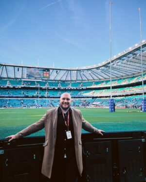Rose Ayling-Ellis Instagram - Huge thanks to @ugomonye and @twickenhamstadium for arranging a fantastic day at twickenham for England v Japan  with my brother. 🏉🏟