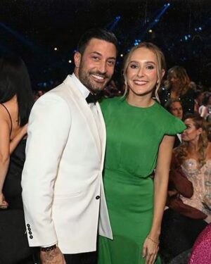 Rose Ayling-Ellis Instagram - From attending @officialntas last year to going this year made me realise a lots have happened in the last 12 months. Forever grateful for @bbceastenders and @bbcstrictly 💕💕

But I have to say the love and the support I got from my fans, as well as the new friends I made along the way, have been so special and I appreciate every single one of you, I promise. 

Cheesy post done! By the way, meeting these England footballer and @realbrianconley putting on a show was the hightlight of my night! 🤩 Now I better tell you where I got my looks from…

Makeup- @jazcrush.artistry 
Hair- @rickyandthe64 
Dress- @delavaliofficial 
Bracelet- @kirstielemarque 
Earrings- @loelandco 
Heels- @dune_london 
Smile- @dr_richard__ 
Stylist- @sineadmckeefry @hebefox @gracelanestudio
