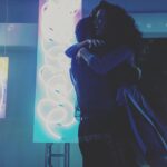 Rose Byrne Instagram - 💜wild 💜night 💜in💜with the best there is @murray.bartlett ep 8 streaming now #physical @appletvplus