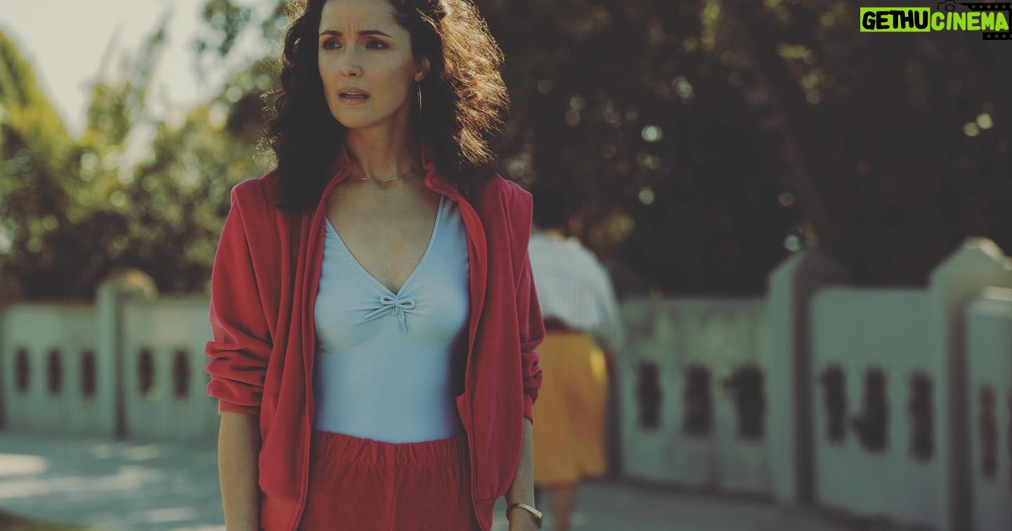 Rose Byrne Instagram - 💜save💜your💜self💜episode 7 #physical streaming now