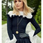 Rose Byrne Instagram – 🖤IN🖤STYLE🖤 keeping it classy in Versace🖤Thank you so much to these people 🖤🖤🖤 esp my girl @laurabrown99 🖤@juliavonboehm @harryjoshhair @harryjoshprotools @hungvanngo @instylemagazine @salmahayek @tiffanyhaddish @likeabossmov