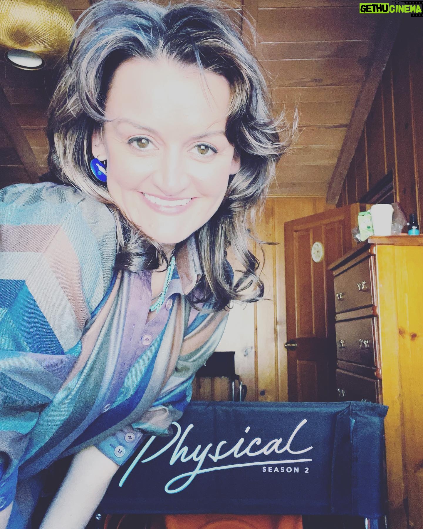 Rose Byrne - 6.8K Likes - 💚when one of your oldest friends plays your therapist it can only be the most F 💚U 💚N 💚@therealalisonwright crushes it in the magical episode 9 of #physical @appletvplus 💚 streaming now