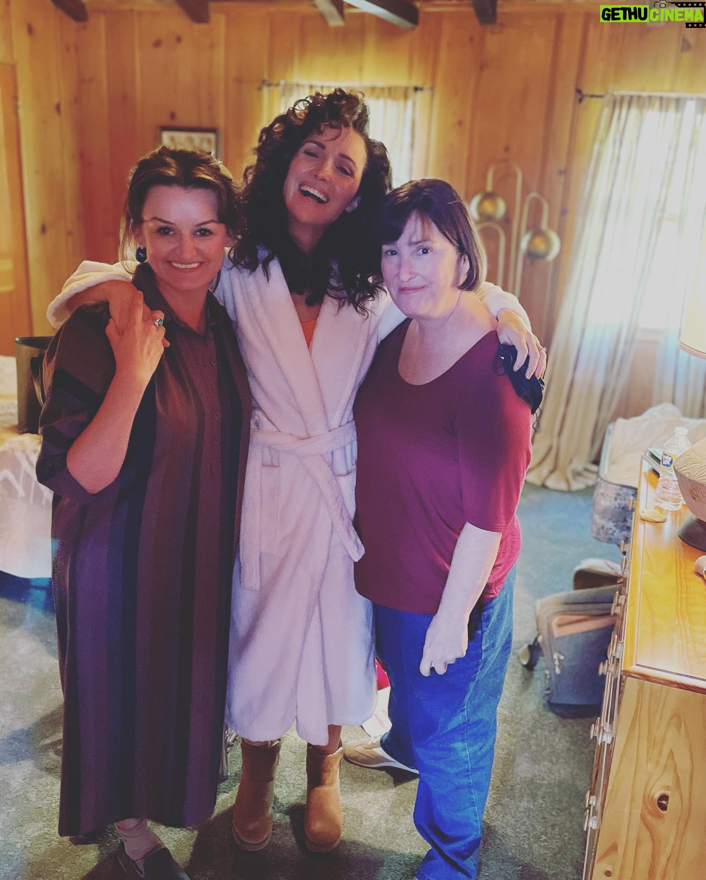 Rose Byrne Instagram - πwhen one of your oldest friends plays your therapist it can only be the most F πU πN π@therealalisonwright crushes it in the magical episode 9 of #physical @appletvplus π streaming now