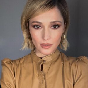 Rose Byrne Instagram - 🖤FULLY POLISHED🖤

@bethfenton_ @harryjoshhair @harryjoshprotools @hungvanngo @bam_brooklyn @wsjmag @jacobrosenberg