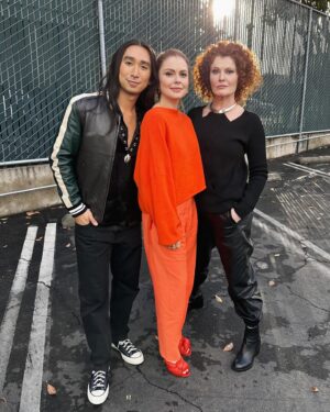 Rose McIver Instagram - Press with pals 👻