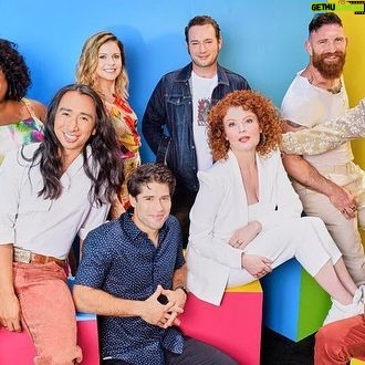 Rose McIver Instagram - Thanks to everyone who came out to @sdcc2022 . Love from our fam to yours! 👻❤️