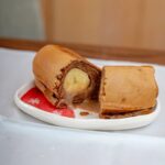 Rose Yu Instagram – 前幾天和朋友一起做的甜點~~

圖1是巧克力鬆餅包香蕉，成功！熱熱的吃超級好吃，香蕉和巧克力真的是絕配🤤

圖2和圖3是空有外表但是不好吃的春捲包水果😭😭 味道我就不描述了…