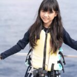 Rose Yu Instagram - 【像日本人遊沖繩，發現不一樣的沖繩🎉】連沖繩當地人都會去的行程是什麼？就是冬季超人氣行程，沖繩賞鯨🐳之旅！冬天都會到慶良間群島繁殖的座頭鯨群🐳🐳 🐳 ，能見率高達 98 ％（且我們船開出去不到30分鐘就發現鯨魚了，超快👍）。那霸、北谷每日出發，還有免費的飯店接送服務，輕鬆就能與座頭鯨群近距離接觸。 #KKday #Beokinawa #visitokinawa 🎊kkday【沖繩冬季限定】慶良間群島賞鯨之旅（那霸、北谷出發） https://partner.kkday.me/ciaociao/20223 @kkdaytw @ceruleanblueokinawa