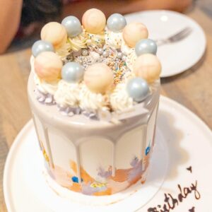 Rose Yu Instagram - 13.
Le temps passe à la vitesse de l’éclair, tu as déjà tellement grandi !
Te souhaitant de très belles années d’adolescence, avec passion, joie et bonheur.

生日快樂，喬喬.

Always by your side 💕