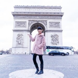 Rose Yu Instagram - J’ai toujours adoré Taïwan depuis que je suis enfant. Mais j’ai eu l’occasion d’aller à Paris durant mes études, un endroit différent en idéologie et en mentalité de Taiwan. Et au final, j’ai considéré Paris comme ma deuxième maison.
Il m’est triste de voir l’avidité des pays de l'UE, au lieu de mettre en place une aide mutuelle dans cette épisode de crise face au Coronavirus.

I have always loved Taiwan since I was a child. But I have had the opportunity to go to Paris during my studies, a place where ideology and mentality are different from Taiwan. And by the end, I have come to consider Paris as my second home.
I am sad to see the eagerness of EU countries, instead of helping each other in a moment of crisis against Coronavirus.

We should at least pray for Europe.
#parisjetaime