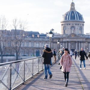 Rose Yu Instagram - J’ai toujours adoré Taïwan depuis que je suis enfant. Mais j’ai eu l’occasion d’aller à Paris durant mes études, un endroit différent en idéologie et en mentalité de Taiwan. Et au final, j’ai considéré Paris comme ma deuxième maison.
Il m’est triste de voir l’avidité des pays de l'UE, au lieu de mettre en place une aide mutuelle dans cette épisode de crise face au Coronavirus.

I have always loved Taiwan since I was a child. But I have had the opportunity to go to Paris during my studies, a place where ideology and mentality are different from Taiwan. And by the end, I have come to consider Paris as my second home.
I am sad to see the eagerness of EU countries, instead of helping each other in a moment of crisis against Coronavirus.

We should at least pray for Europe.
#parisjetaime