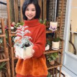 Rose Yu Instagram - 上次的專訪在上個禮拜六晚上由電視播出了~~ 大家沒有看到的沒關係，下面連結看得到唷👇🏼👇🏼 https://www.facebook.com/nexttventertainment/videos/977015523856990 謝謝壹電視記者姊姊的約訪 也謝謝 @xuxuwear 超級~~好看的服裝❤️❤️ #xuxuwear