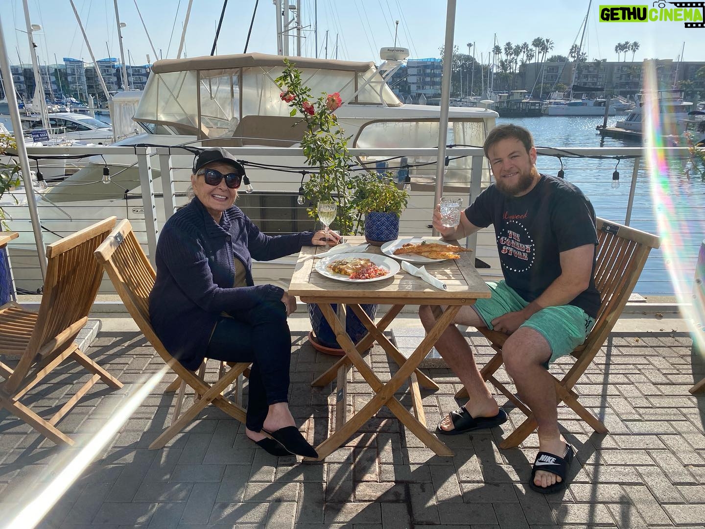 Roseanne Barr Instagram - Our new fav restaurant @unitedbowlnationla