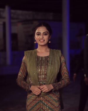Roshni Sahota Instagram - Kudi mein punjab di…..

DOP: @ramandeep_3312 
Makeup: @sunitapandey3319 
#punjab #punjabi #suit #photo #instagram #ootd #lookbook #green #olive #bestoftheday