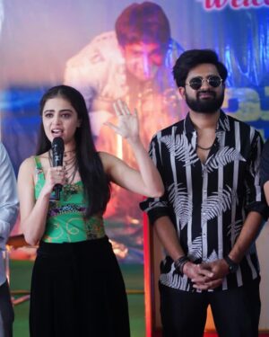 Roshni Sahota Instagram - Many moods of mine 😎 (Nidurinchu Jahapana Promotional Event)

Dress by: @swap_fashions 
Click: @venkey.photography @rao.someshwar @naveenbabu_macherla_official 

#nidurinchujahapana #promotions #telugu #cinema #photooftheday #photography #bestoftheday #college #promotion #vijayawada #guntur #southindia #tradition